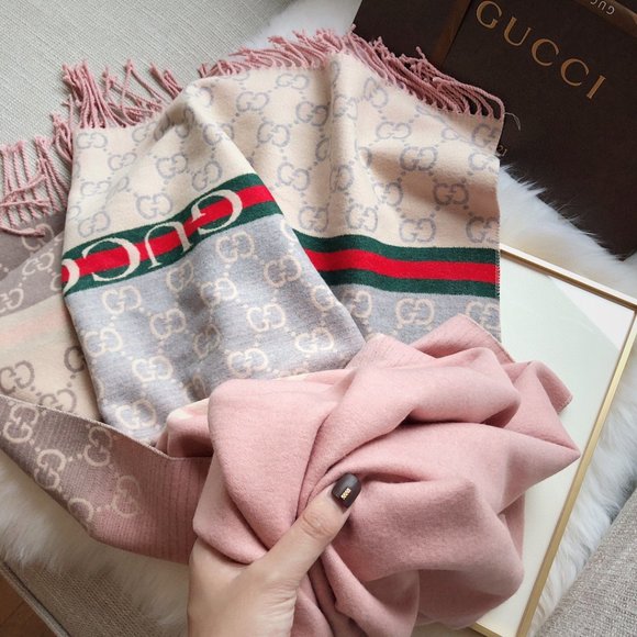 💎✨AUTHENTIC✨💎Gucci scarf - Picture 8 of 8